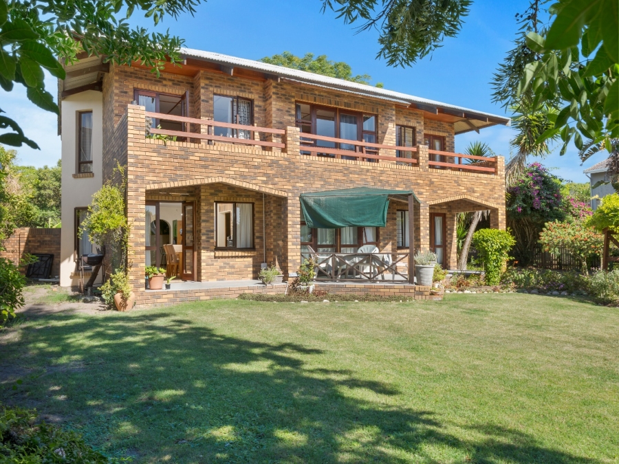 4 Bedroom Property for Sale in The Island Western Cape